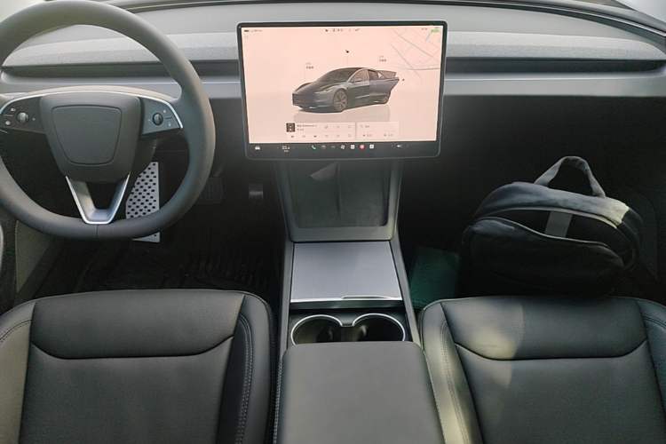 Used Tesla Model 3 2025 Rear-Wheel-Drive Version Center Console