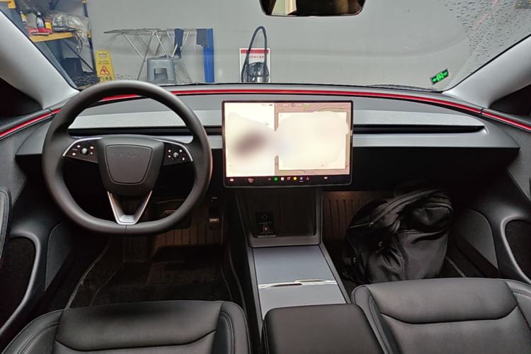 Used Tesla Model 3 2025 Rear-Wheel-Drive Version Center Console