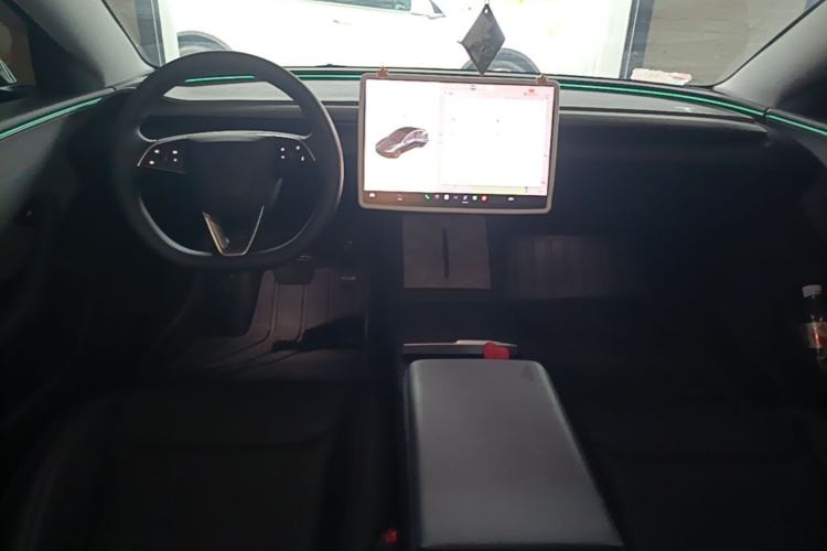 Used Tesla Model 3 2025 Rear-Wheel-Drive Version Center Console