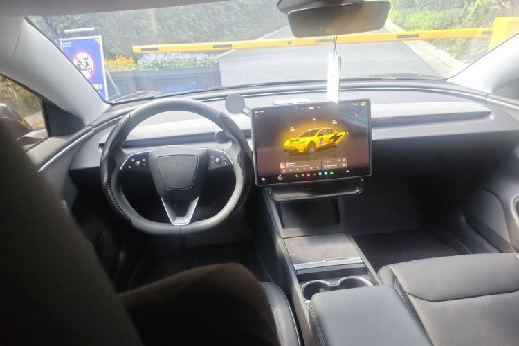 Used Tesla Model 3 2025 Rear-Wheel-Drive Version Center Console