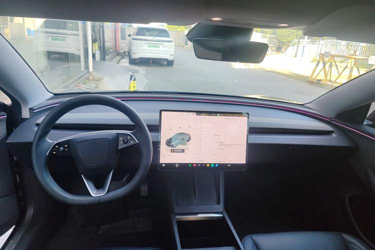 Used Tesla Model 3 2025 Rear-Wheel-Drive Version Center Console