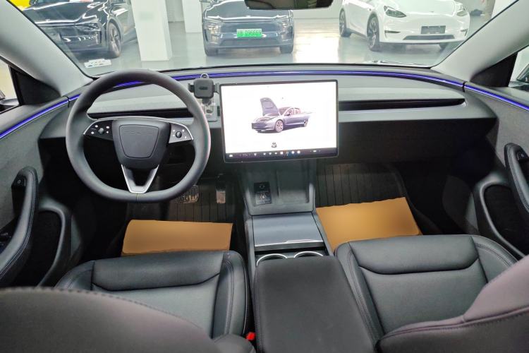 Used Tesla Model 3 2025 Rear-Wheel-Drive Version Center Console