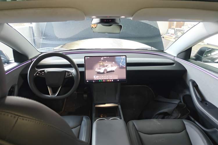 Used Tesla Model 3 2025 Rear-Wheel-Drive Version Center Console