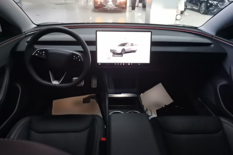 Used Tesla Model 3 2025 Rear-Wheel-Drive Version Center Console