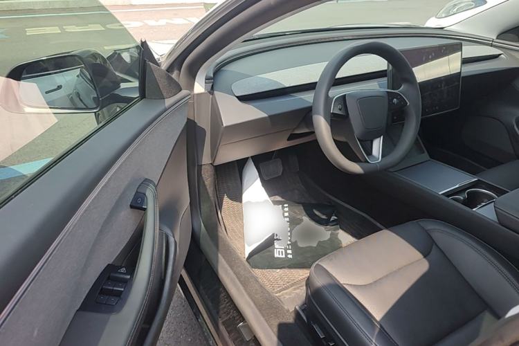 Used Tesla Model 3 2025 Rear-Wheel-Drive Version Driver Seat