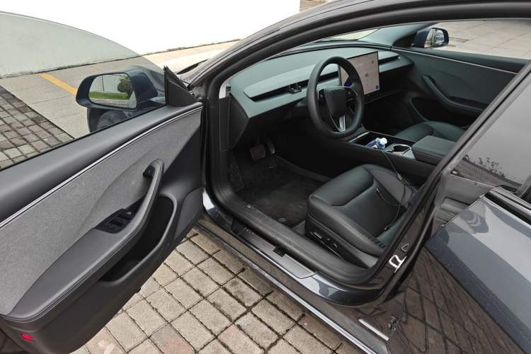 Used Tesla Model 3 2025 Rear-Wheel-Drive Version Driver Seat