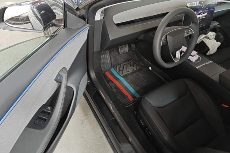 Used Tesla Model 3 2025 Rear-Wheel-Drive Version Driver Seat