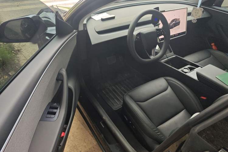 Used Tesla Model 3 2025 Rear-Wheel-Drive Version Driver Seat