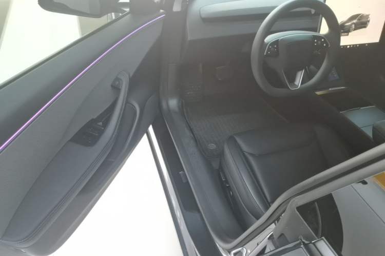 Used Tesla Model 3 2025 Rear-Wheel-Drive Version Driver Seat