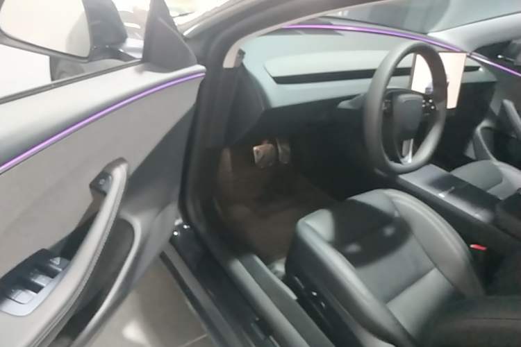 Used Tesla Model 3 2025 Rear-Wheel-Drive Version Driver Seat