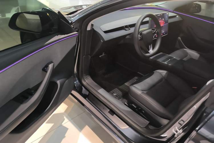 Used Tesla Model 3 2025 Rear-Wheel-Drive Version Driver Seat