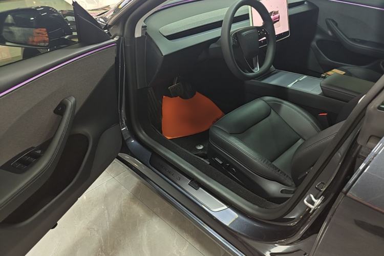 Used Tesla Model 3 2025 Rear-Wheel-Drive Version Driver Seat