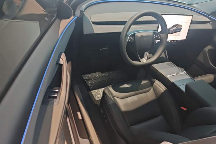 Used Tesla Model 3 2025 Rear-Wheel-Drive Version Driver Seat