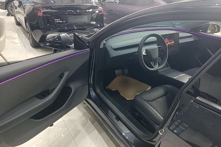 Used Tesla Model 3 2025 Rear-Wheel-Drive Version Driver Seat