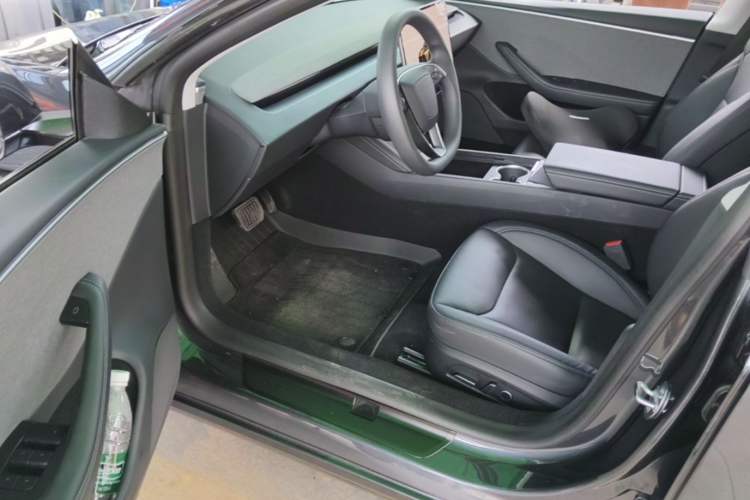 Used Tesla Model 3 2025 Rear-Wheel-Drive Version Driver Seat