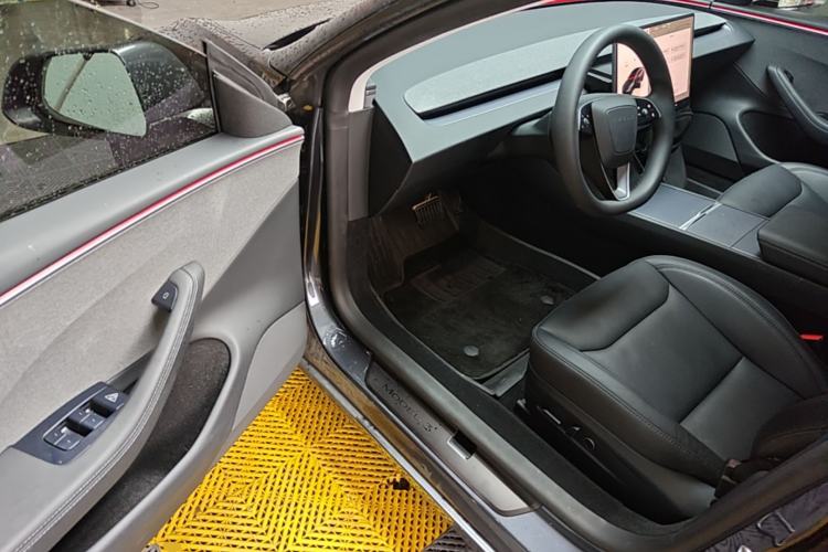 Used Tesla Model 3 2025 Rear-Wheel-Drive Version Driver Seat