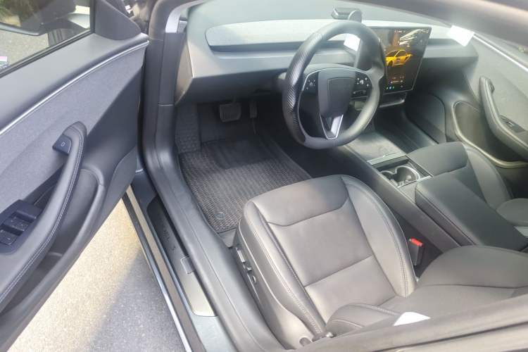 Used Tesla Model 3 2025 Rear-Wheel-Drive Version Driver Seat