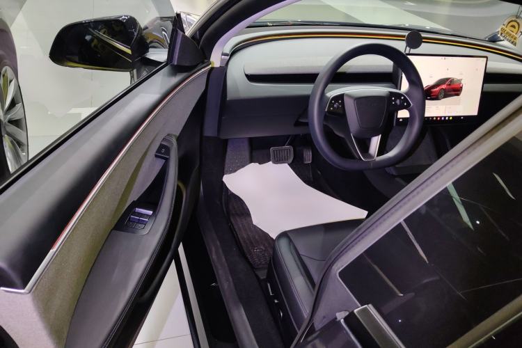Used Tesla Model 3 2025 Rear-Wheel-Drive Version Driver Seat