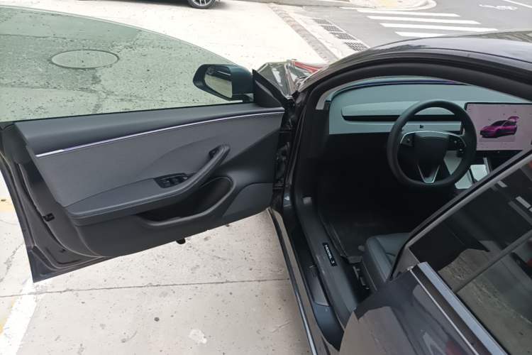 Used Tesla Model 3 2025 Rear-Wheel-Drive Version Driver Seat