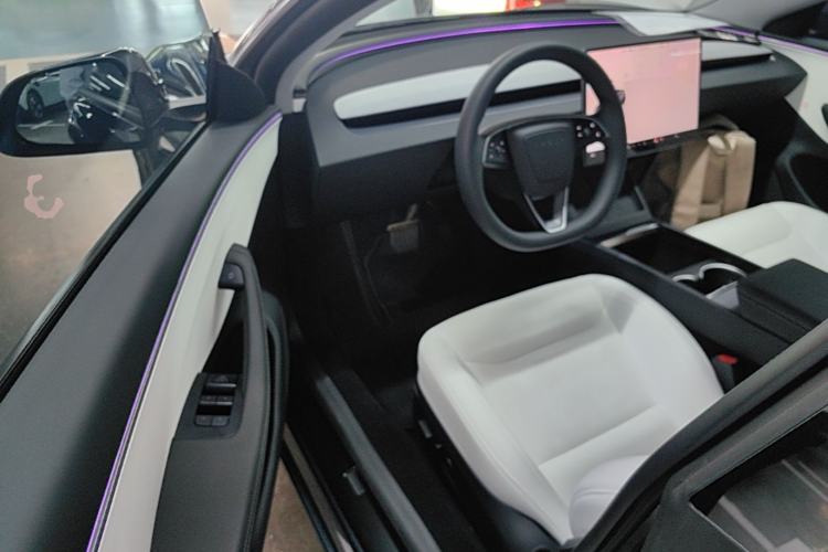 Used Tesla Model 3 2025 Rear-Wheel-Drive Version Driver Seat