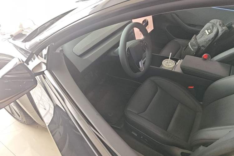 Used Tesla Model 3 2025 Rear-Wheel-Drive Version Driver Seat