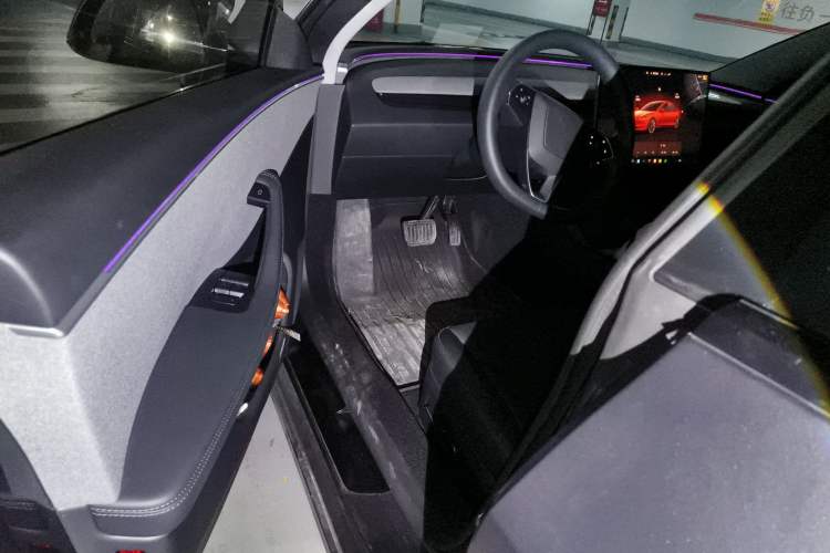 Used Tesla Model 3 2025 Rear-Wheel-Drive Version Driver Seat
