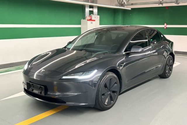 Used Tesla Model 3 2025 Rear-Wheel-Drive Version