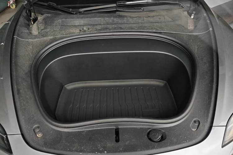 Used Tesla Model 3 2025 Model Revised Rear-Wheel-Drive Version Engine Bay
