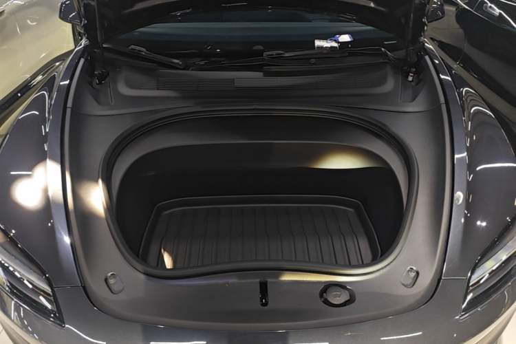 Used Tesla Model 3 2025 Rear-Wheel-Drive Version Engine Bay