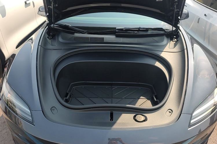 Used Tesla Model 3 2025 Rear-Wheel-Drive Version Engine Bay