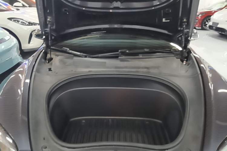 Used Tesla Model 3 2025 Rear-Wheel-Drive Version Engine Bay