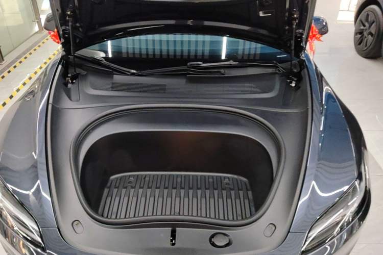 Used Tesla Model 3 2025 Rear-Wheel-Drive Version Engine Bay