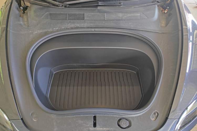 Used Tesla Model 3 2025 Rear-Wheel-Drive Version Engine Bay