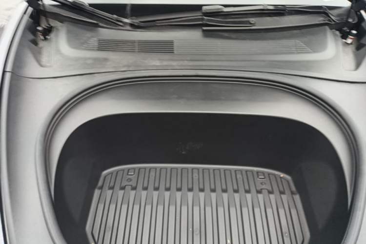 Used Tesla Model 3 2025 Rear-Wheel-Drive Version Engine Bay