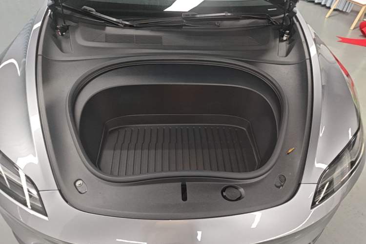 Used Tesla Model 3 2025 Model Revised High-Performance All-Wheel-Drive Version Engine Bay
