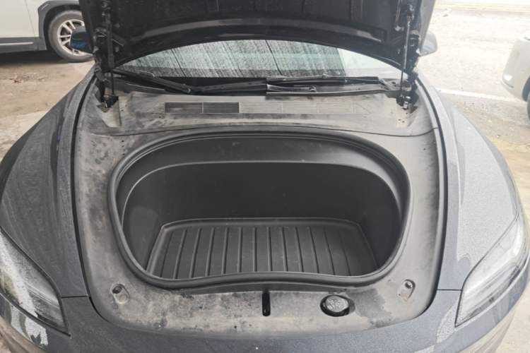 Used Tesla Model 3 2025 Rear-Wheel-Drive Version Engine Bay