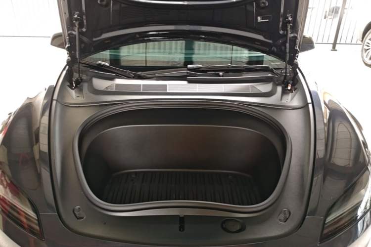 Used Tesla Model 3 2025 Rear-Wheel-Drive Version Engine Bay