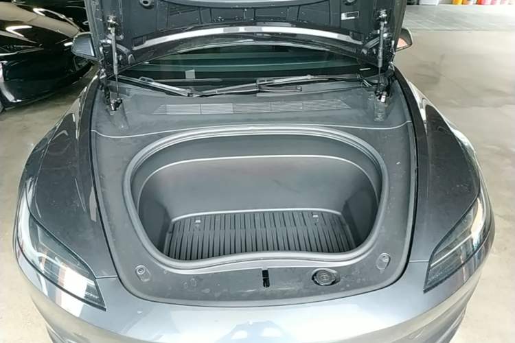 Used Tesla Model 3 2025 Rear-Wheel-Drive Version Engine Bay