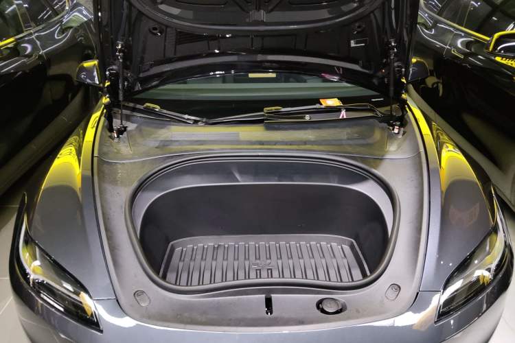 Used Tesla Model 3 2025 Rear-Wheel-Drive Version Engine Bay