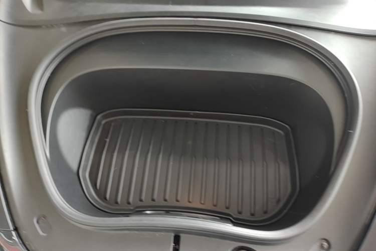 Used Tesla Model 3 2025 Rear-Wheel-Drive Version Engine Bay