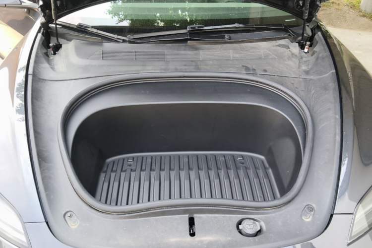 Used Tesla Model 3 2025 Rear-Wheel-Drive Version Engine Bay