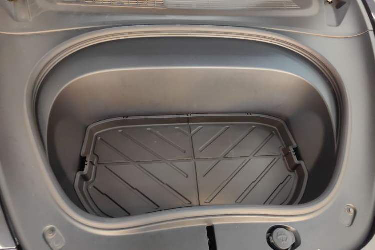 Used Tesla Model 3 2025 Rear-Wheel-Drive Version Engine Bay