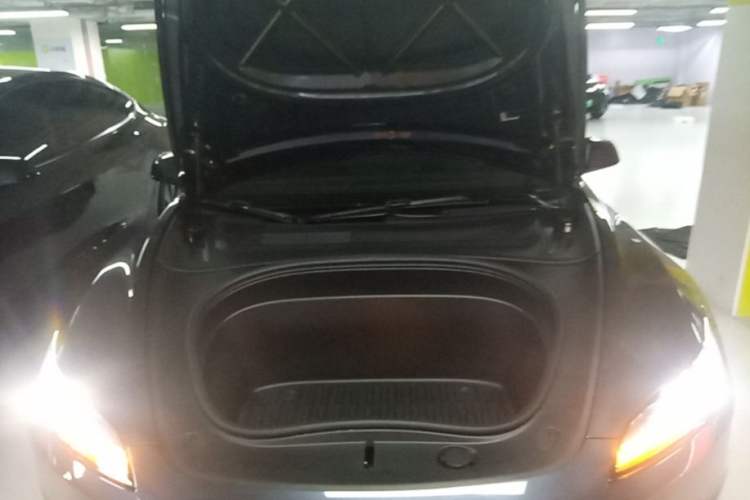 Used Tesla Model 3 2025 Rear-Wheel-Drive Version Engine Bay
