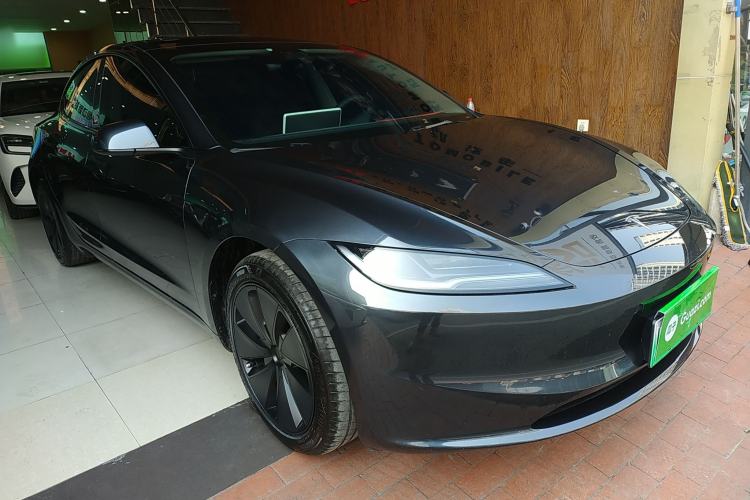 Used Tesla Model 3 2025 Rear-Wheel-Drive Version Exterior 1
