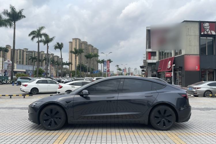 Used Tesla Model 3 2025 Rear-Wheel-Drive Version Exterior 1