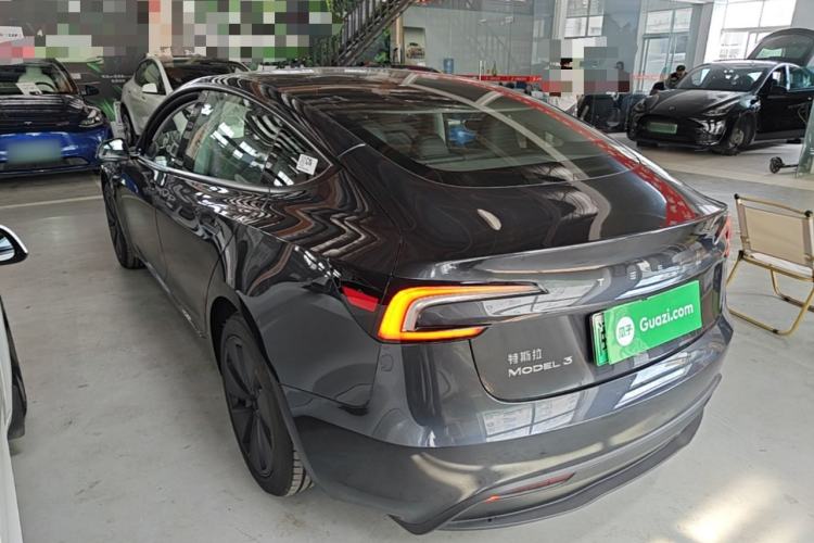 Used Tesla Model 3 2025 Rear-Wheel-Drive Version Exterior 2