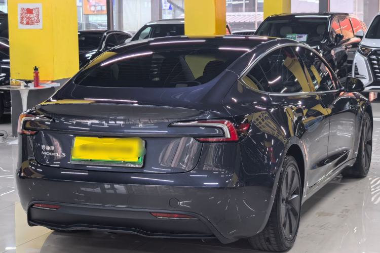Used Tesla Model 3 2025 Rear-Wheel-Drive Version Exterior 2