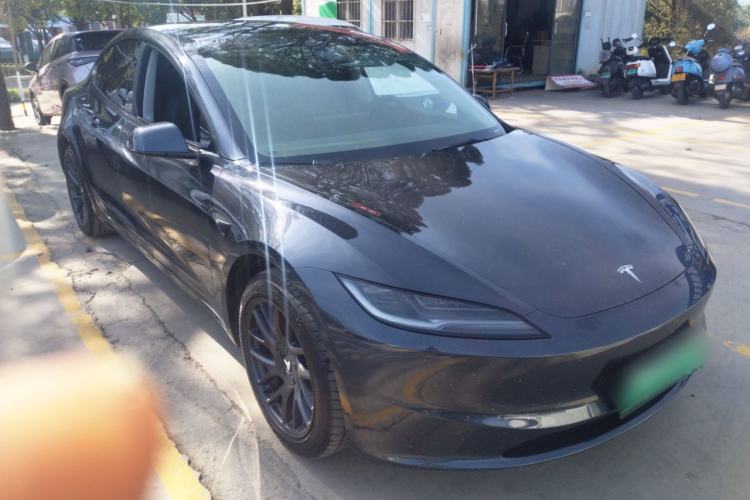 Used Tesla Model 3 2025 Rear-Wheel-Drive Version Exterior 2