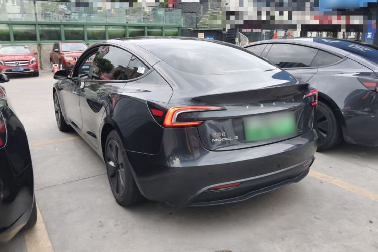 Used Tesla Model 3 2025 Rear-Wheel-Drive Version Exterior 2