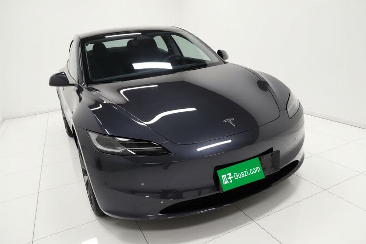 Used Tesla Model 3 2025 Rear-Wheel-Drive Version Exterior 2